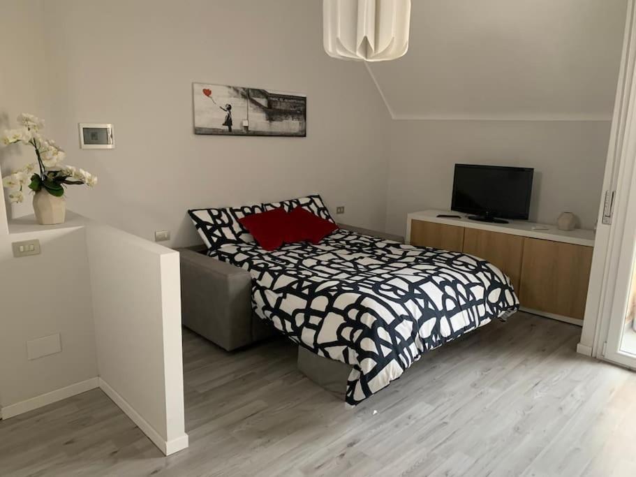 Milano Besana Rent House Apartment ภายนอก รูปภาพ
